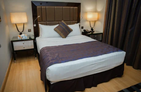 Standard Queen Room