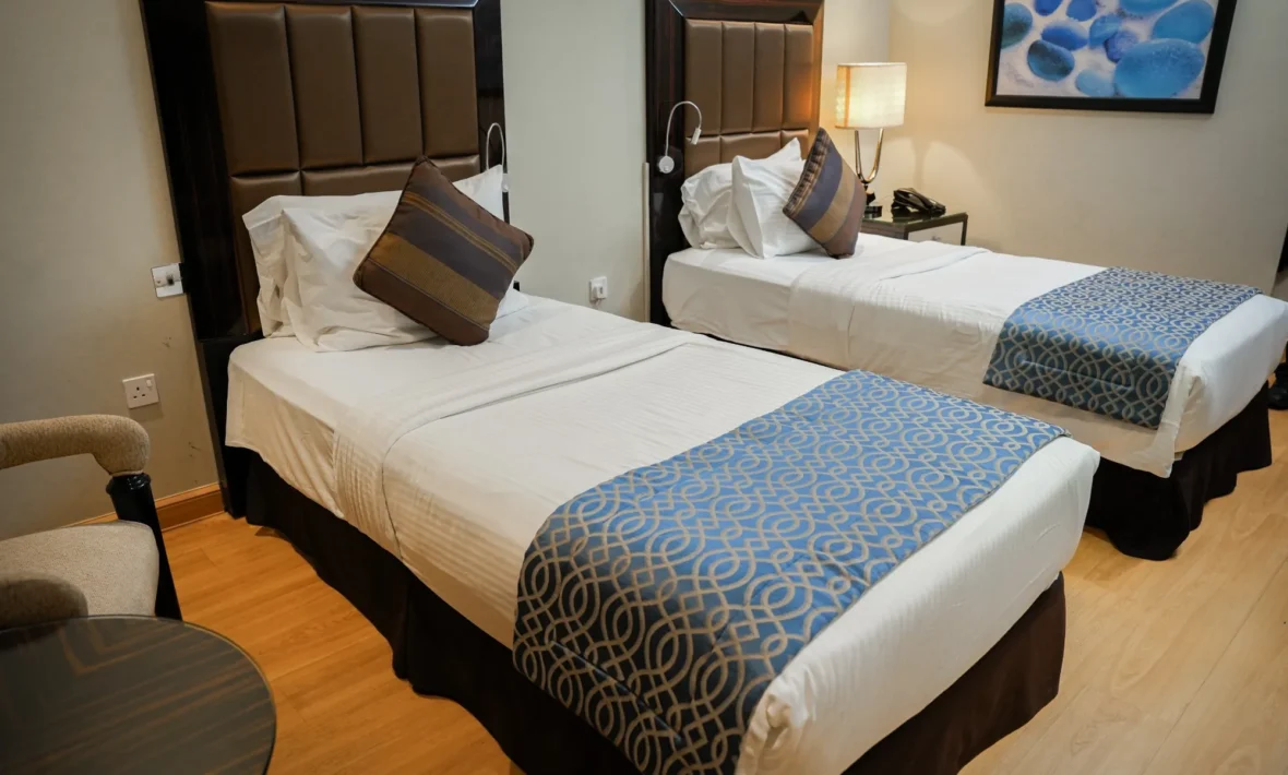 Deluxe Room King Bed / Twin Bed